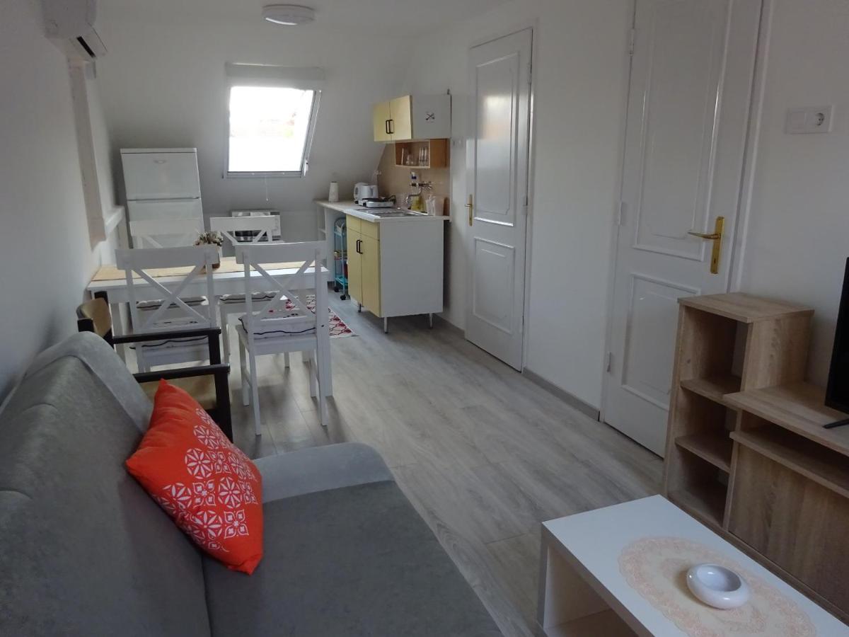 Appartamento Era Apartman Harkány Esterno foto