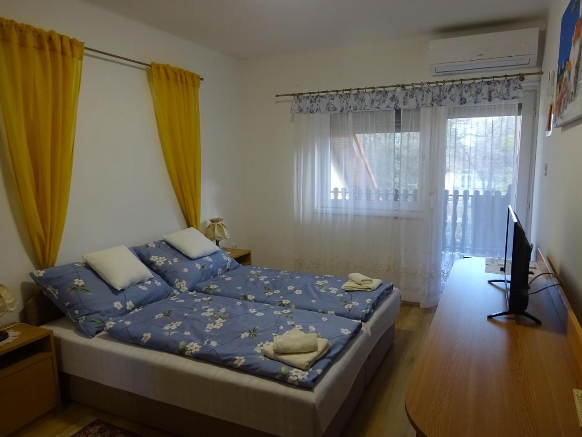 Appartamento Era Apartman Harkány Esterno foto