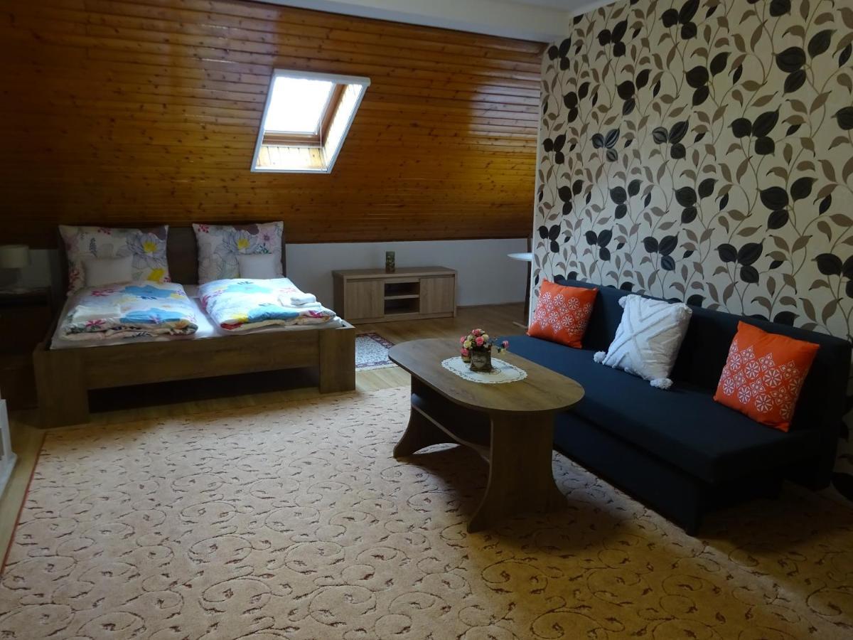 Appartamento Era Apartman Harkány Esterno foto